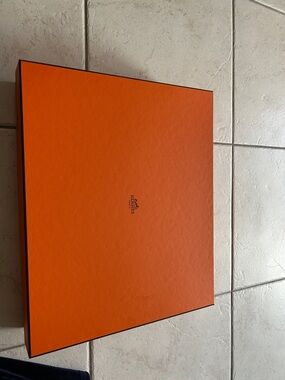 Hermès Orange Presentation Box with Black Trim